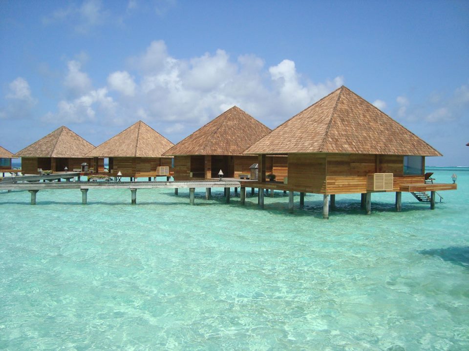 maldives_overwater_resort_Overwaters_2.jpg